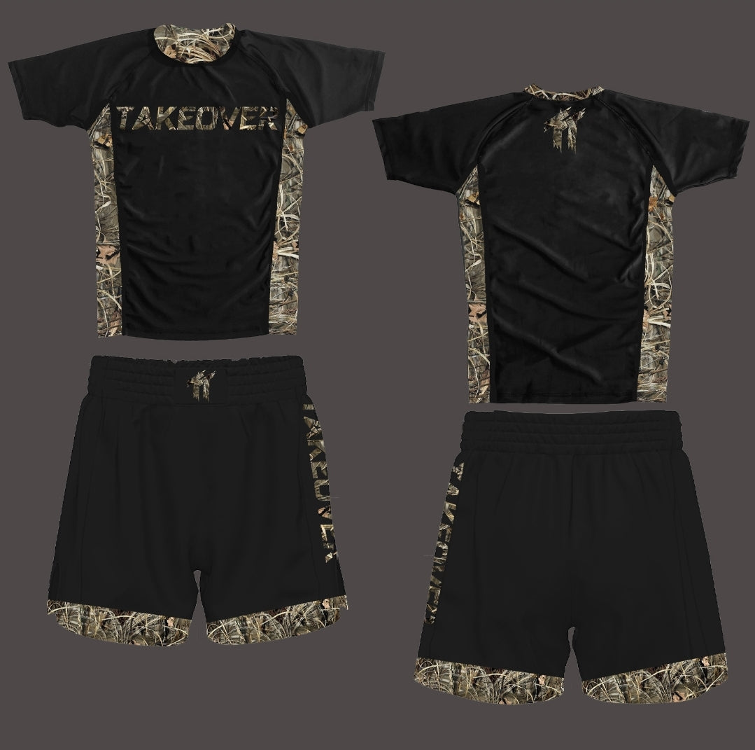 Front view, camo bjj set, rashguard and shorts front view, trees, real camo